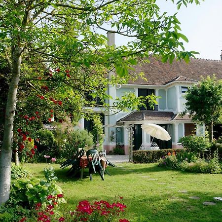 Chambres D'Hotes Le Grand Air - Les Chateaux De La Brie Aux Portes De Paris Ozouer-le-Voulgis Exterior foto